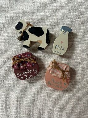 Vintage Cream, Black, Burgundy, Peach Decorative Farmhouse figurines